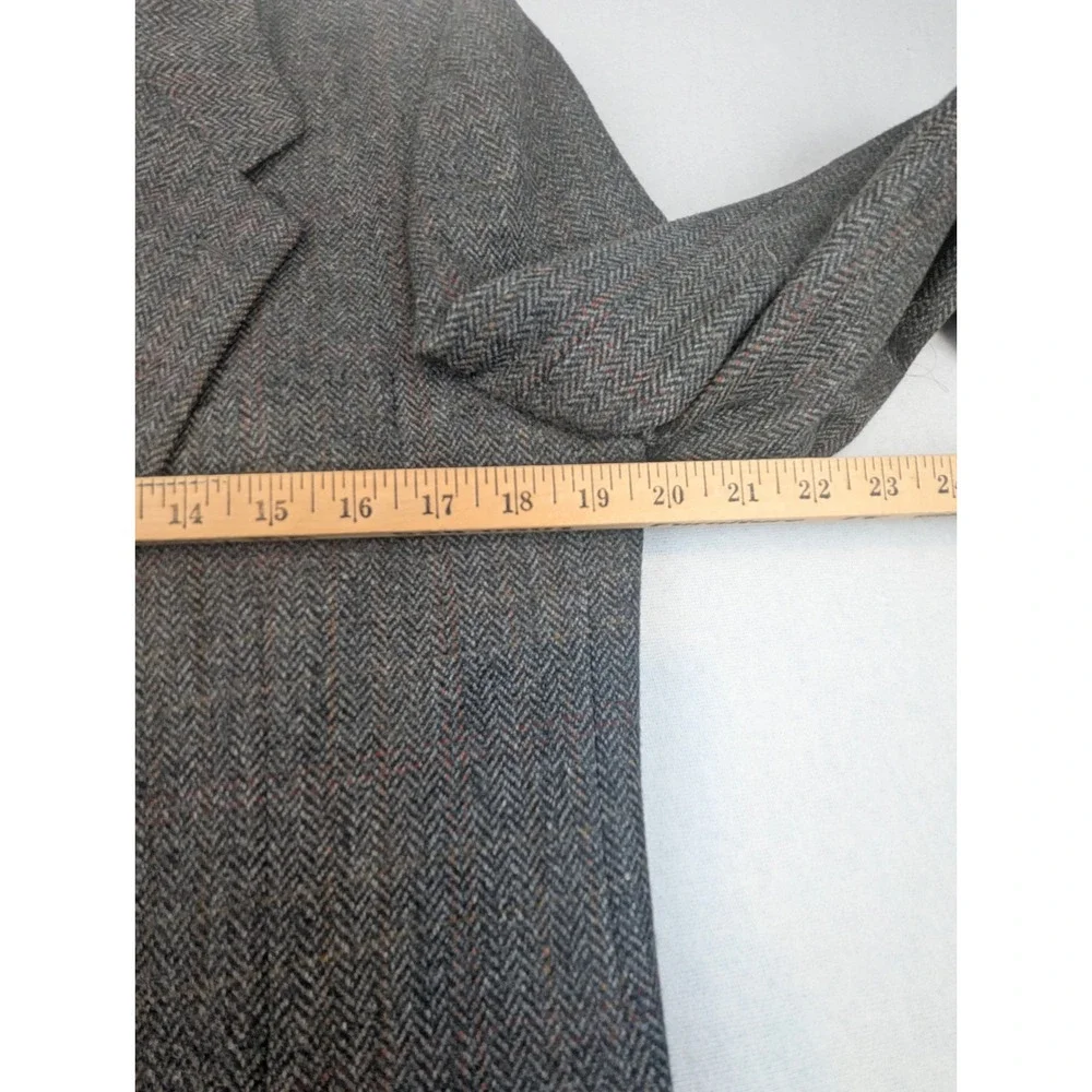 Barneys New York Bruno Piattelli Roma Mens 40R Gray Herringbone Blazer Italy